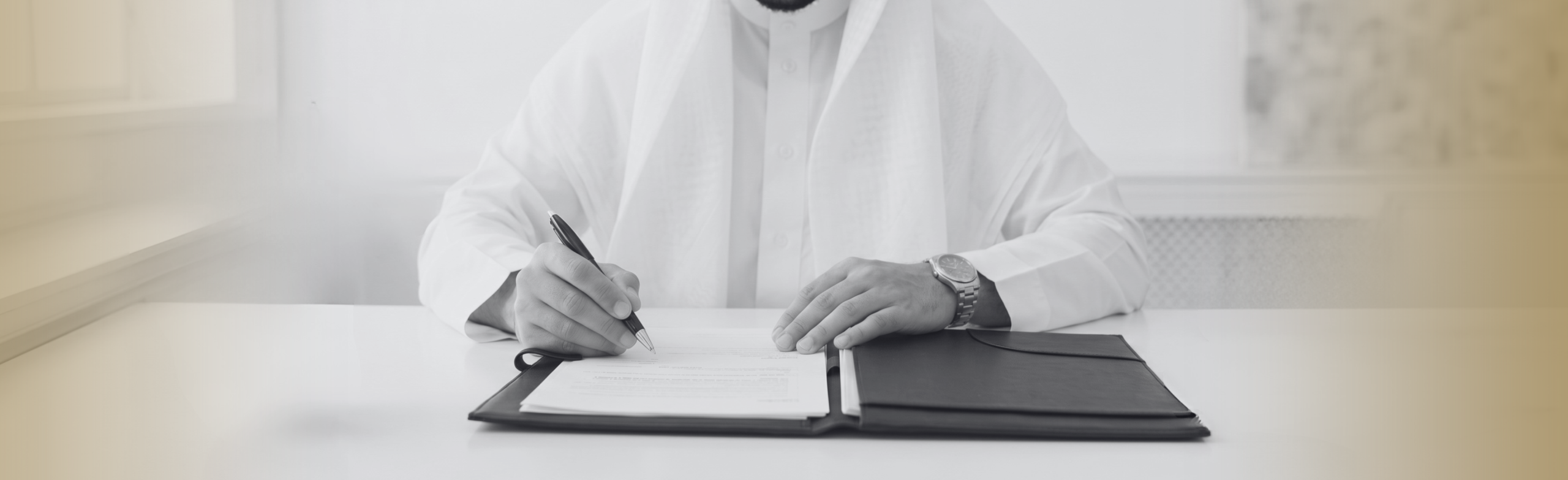 خدمة صياغة العقود والاتفاقيات بإحترافية – ميزان القانونية